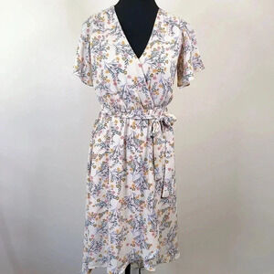 Sienna  Sky Floral Wrap Short Sleeve Dress